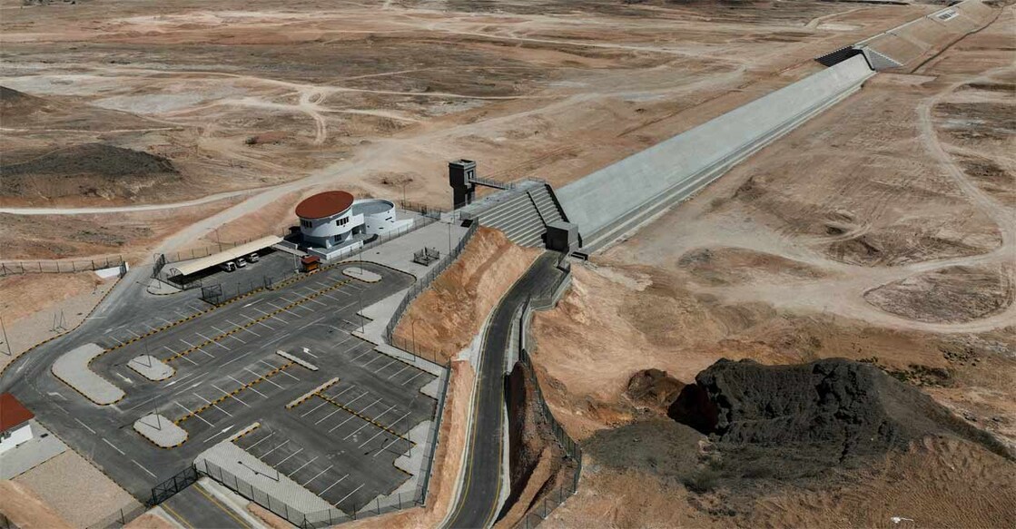 wadi-annar-dam-in-oman-opens-in-salalah